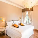 Chateau Hotel 5*