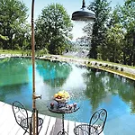 فندق Chateau Mcely