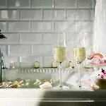 Chateau 5* Mcely