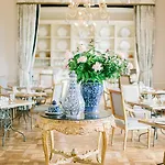 Hotel Chateau 5*