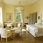 Chateau فندق Mcely