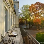 Chateau 5* Mcely