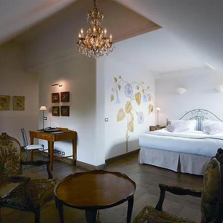 Chateau Hotel