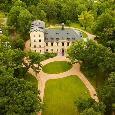 Отель Chateau 5*