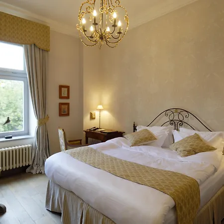 Hotel Chateau Mcely