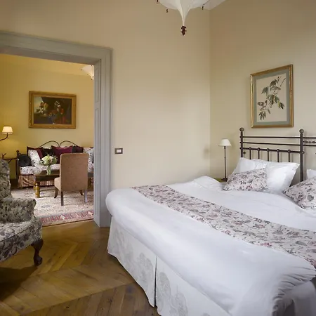 Hotel Chateau