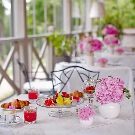 Chateau 5*