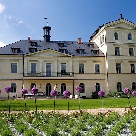 Hotel Chateau Mcely