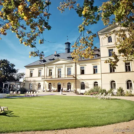 Hotel Chateau